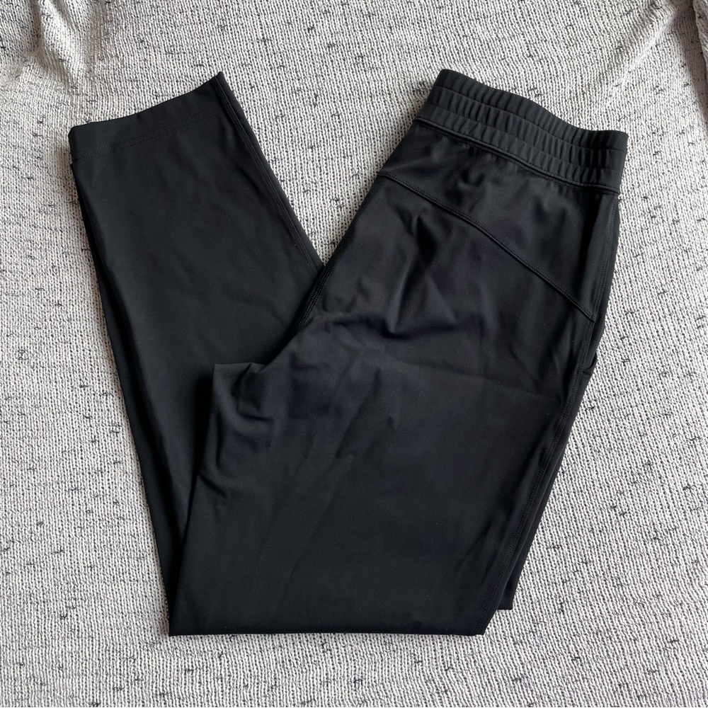 Aritzia The Group by Babaton Weekender Pant